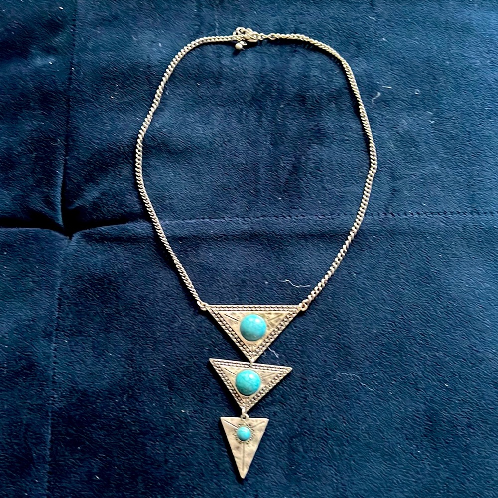 Statement necklace